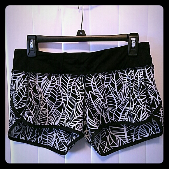 Lululemon speed shorts 4 way stretch