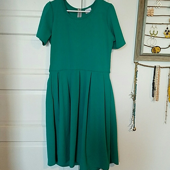 Lularoe Amelia emerald chevron