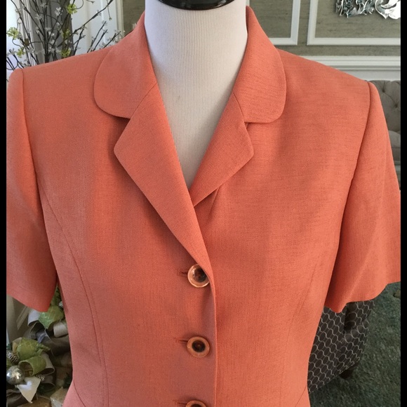 Le Suit Bright Peach Short Sleeve Jacket
