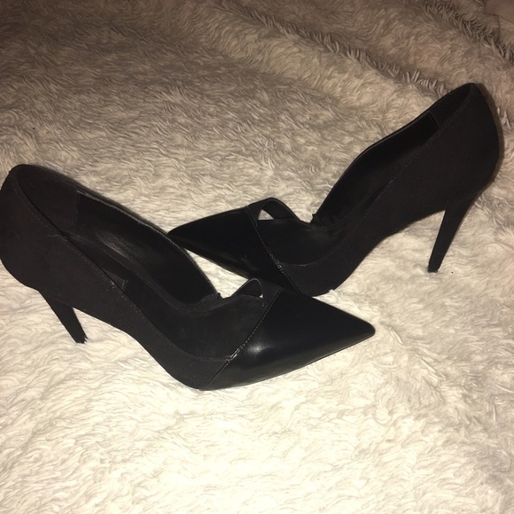 Pumps - Picture 2 of 2