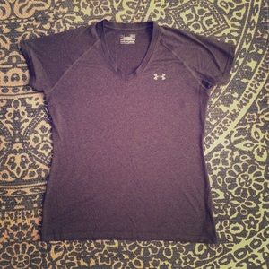 Under Armour semi fitted workout shirt