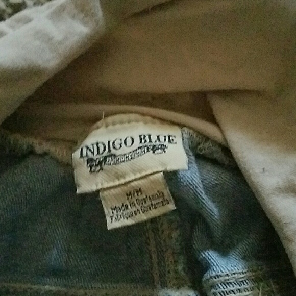Maternity Jeans - Picture 3 of 4