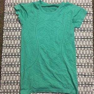 Lululemon top size 10