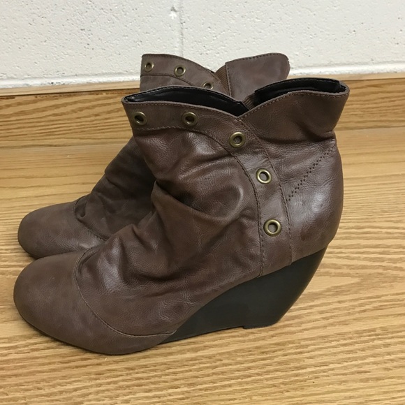 Women's Ankle Boot Wedge Heels - Picture 2 of 4