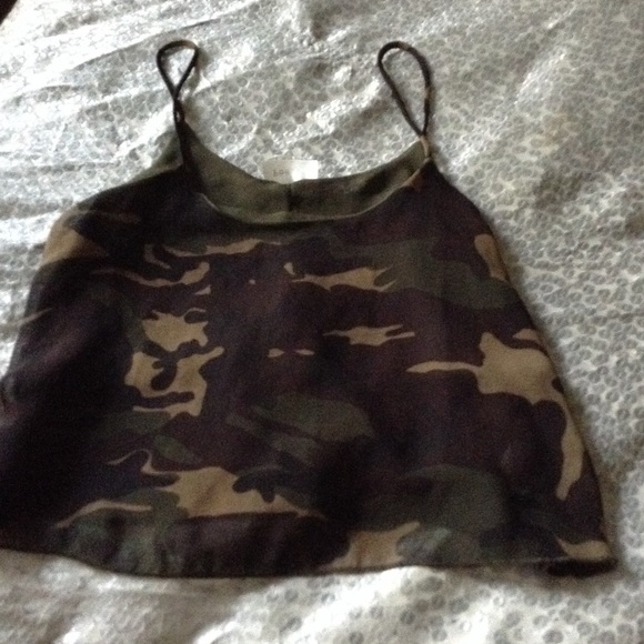 ❌❌SOLD❌❌ crop top⭐️