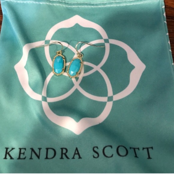KENDRA SCOTT