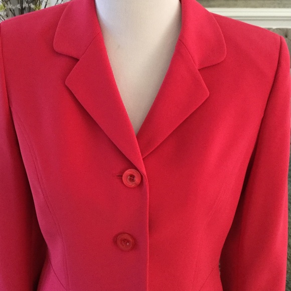 Le Suit Wear to Work Blazer