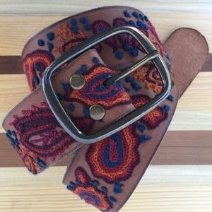 Lucky Brand 🍀 embroidered belt