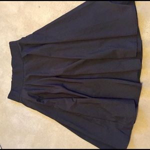 black flowy midi skirt