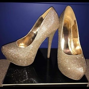 Mascotte Glittery Gold Platform Stiletto Pumps