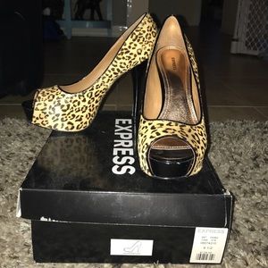 Express Leopard Platform Pump