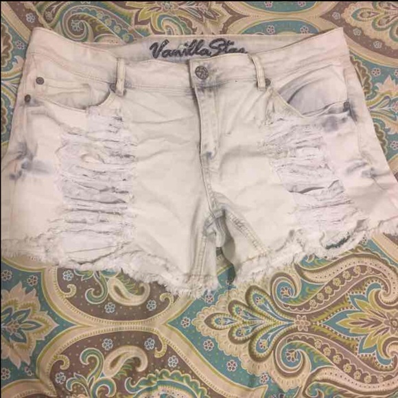 Vanilla star shorts