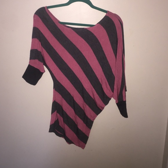 Off the shoulder top - Picture 1 of 1