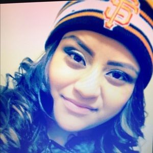 Meet your Posher, Veronica