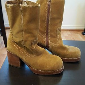 Tan suede boots by Soda