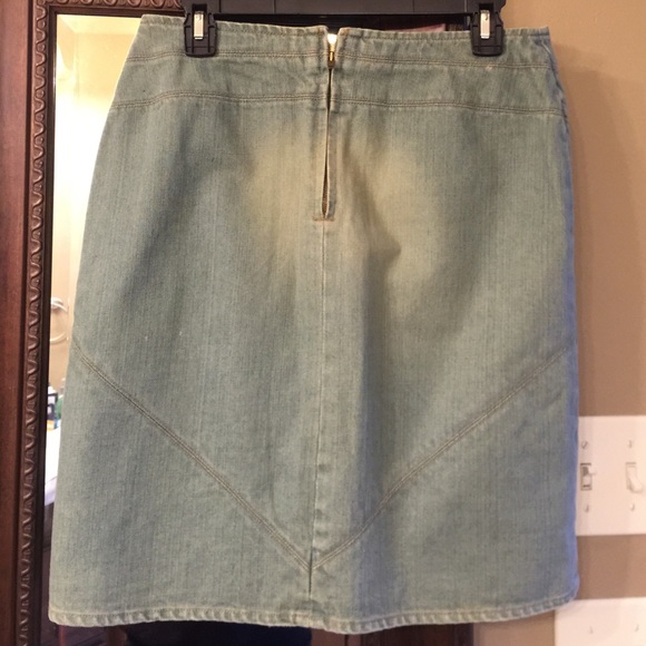 American eagle denim skirt - Picture 2 of 4