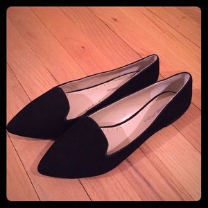 ✨Classic suede flats!✨