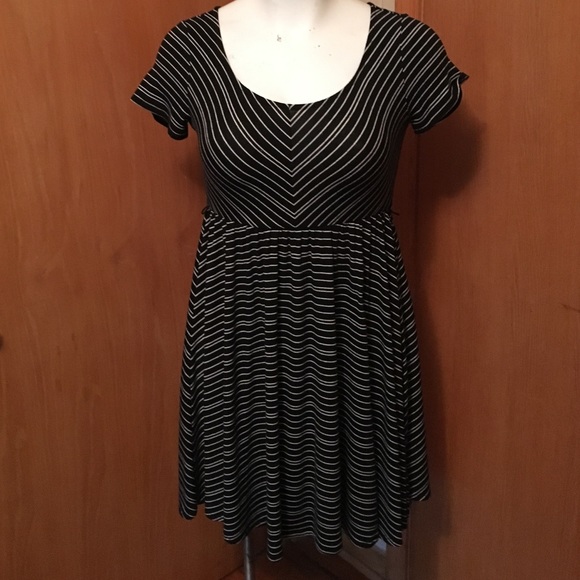 Very flattering! Full skirt striped dress