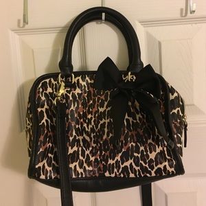 BETSEY JOHNSON PURSE