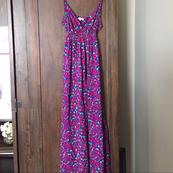 Splendid super soft colorful maxi dress. Size Sm