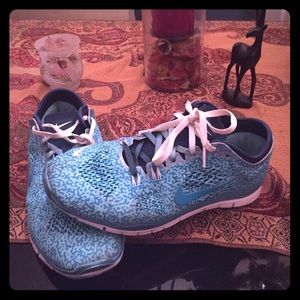 Nike fre 5.0 shoes size 7.5 worn once