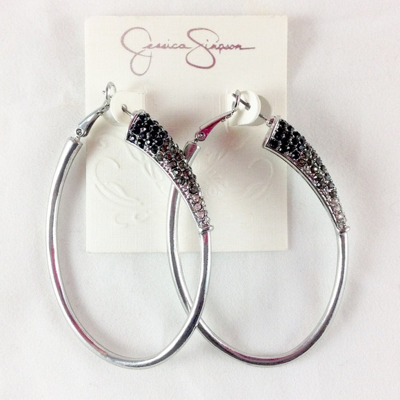 Jessica Simpson Jewelry - Jessica Simpson Gunmetal & Crystal Ombre Earrings