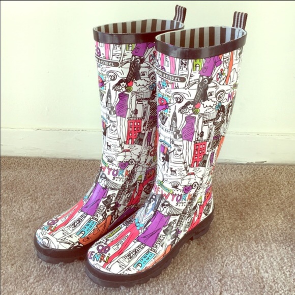 Henri Bendel rain boots