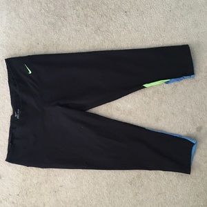 Crop Nike leggings!