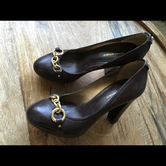 Banana Republic Chocolate brown leather pumps 7.5