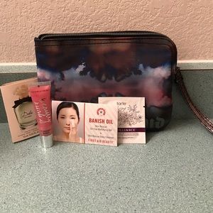 Urban Decay Cosmetic bag sample bundle