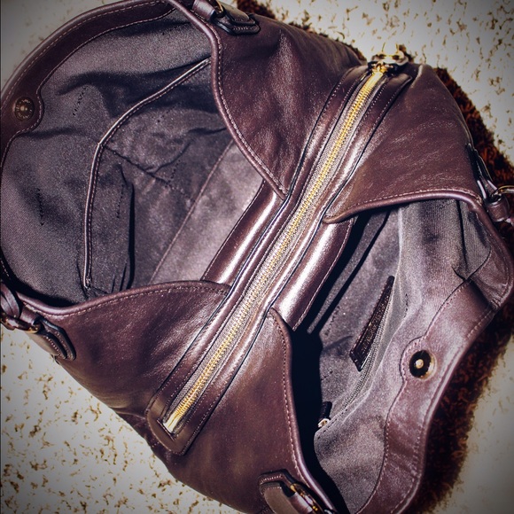 Additional pics of coach bag ❤❤