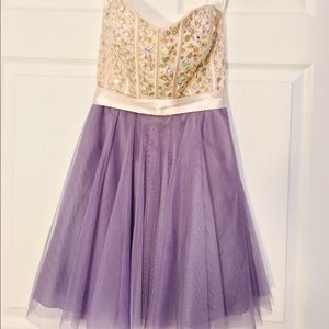Super cute short prom dress.