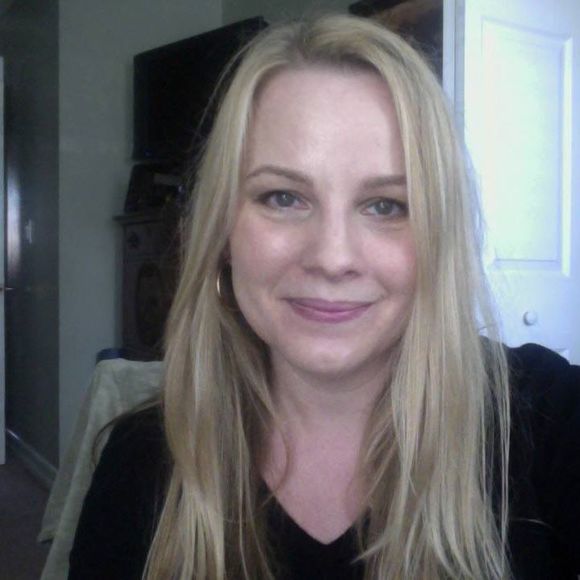 Meet your Posher, Christine