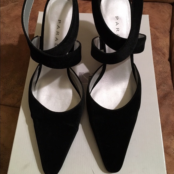 Parade Black Suede Shoes - size 8.5