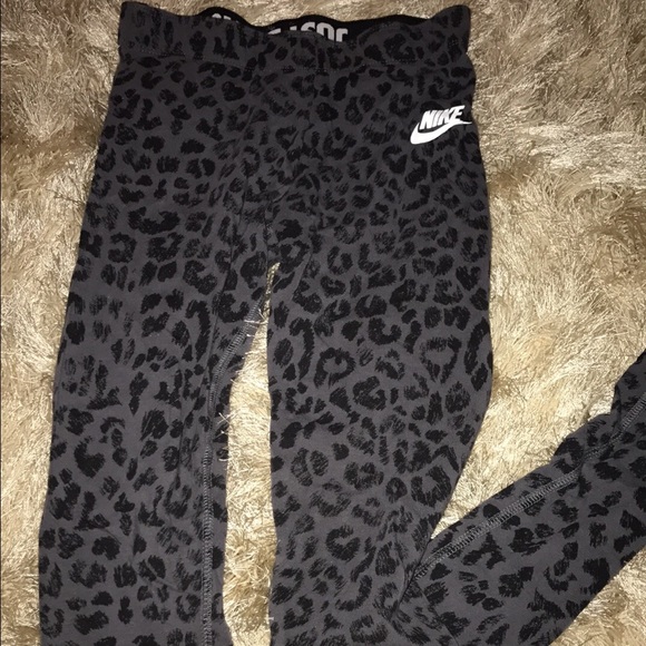 Nike cheetah leggings
