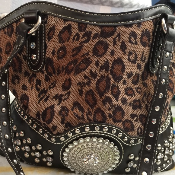 Blazin Roxx western leopard print purse