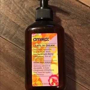 Amika Leave in cream