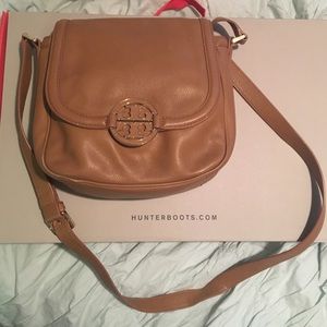 The Amanda Crossbody Tory Burch