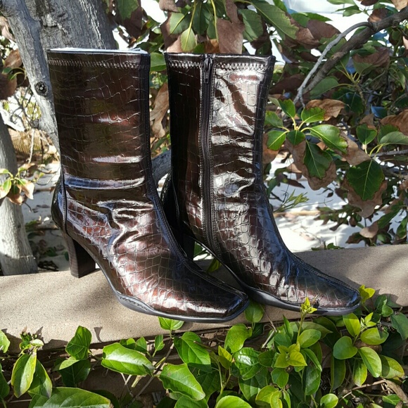 AEROSOLES Shoes - Beautiful Aerosoles Brown Boots