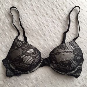 Victoria's Secret Biofit Demi Uplift Lace Bra