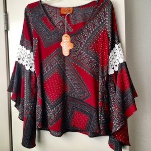 Voom Bell Sleeve Top Size M, deep red w/green.