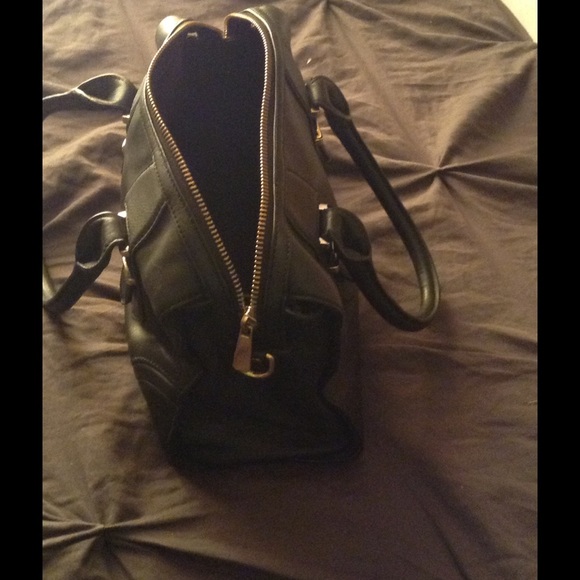 Purse - Picture 3 of 4