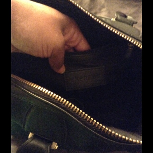 Purse - Picture 4 of 4