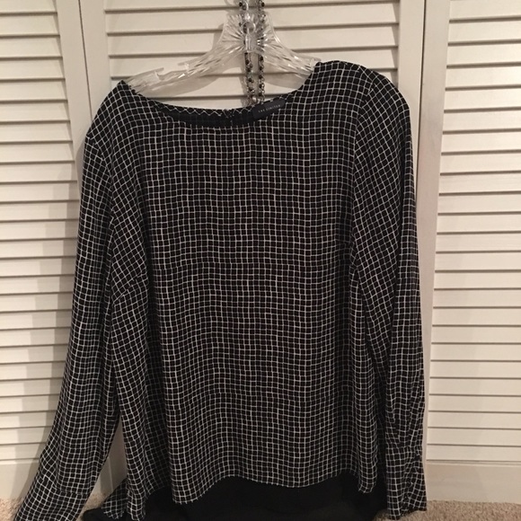 LAST CHANCE! Limited long sleeve blouse