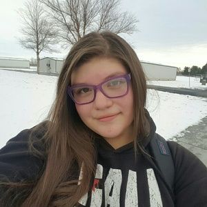 Meet your Posher, Breeana