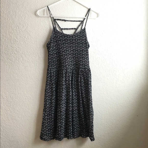 white flowy spaghetti strap dress