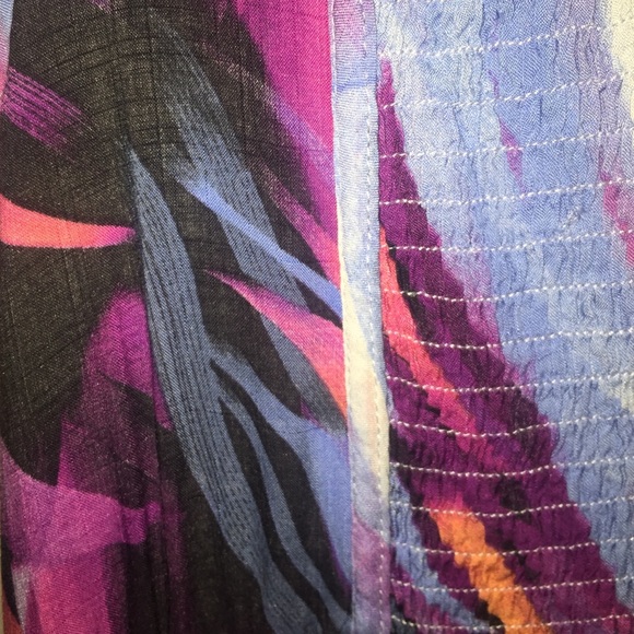 Multi color cross bottom dress - Picture 3 of 3