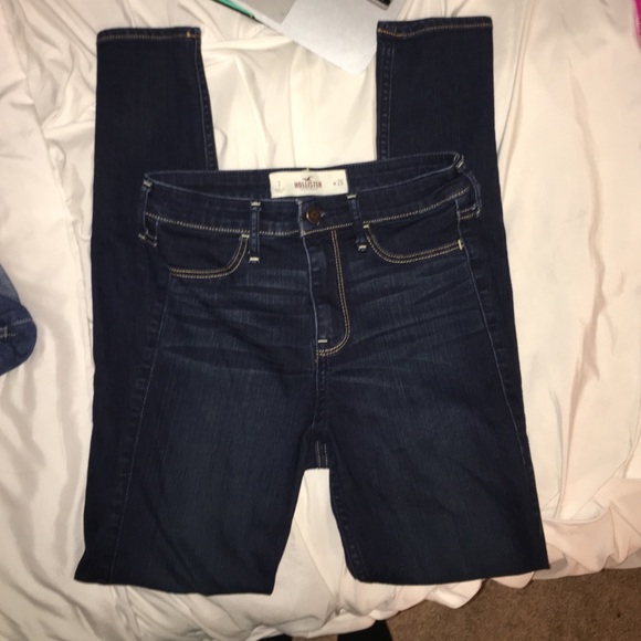dark wash hollister jeans - Picture 1 of 3