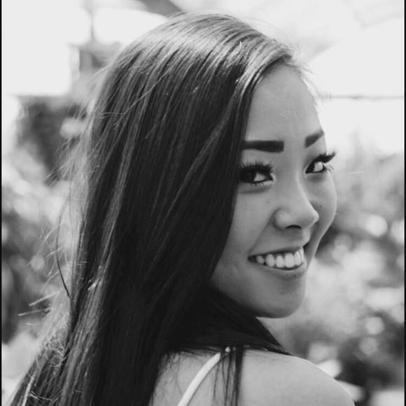 Meet your Posher, Athena