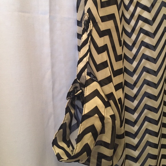 Blouse - Picture 3 of 3